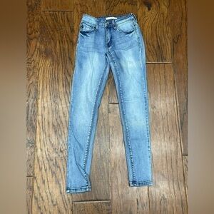 KanCan women’s mid rise skinny jeans